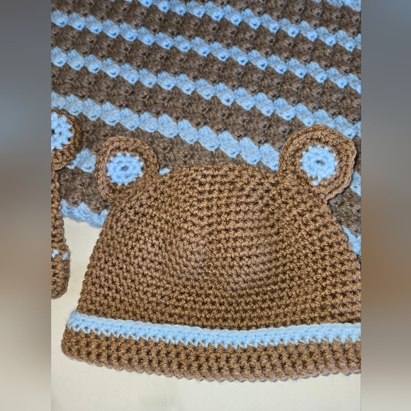 Handmade Homemade Baby Blanket and Beanies - Picture 3 of 3